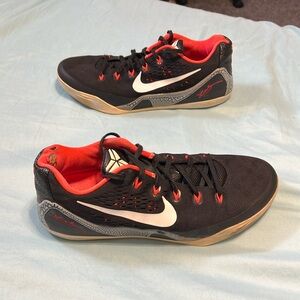 READ BEFORE YOU BUY!!!! Kobe 9 Laser Crimson with Dead Rubber.